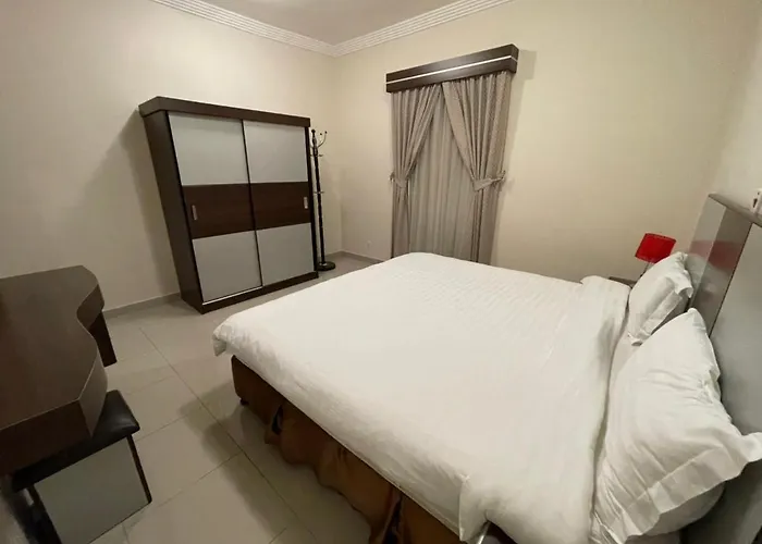 Al-Fakhamah Hotel Apartments - Families Only